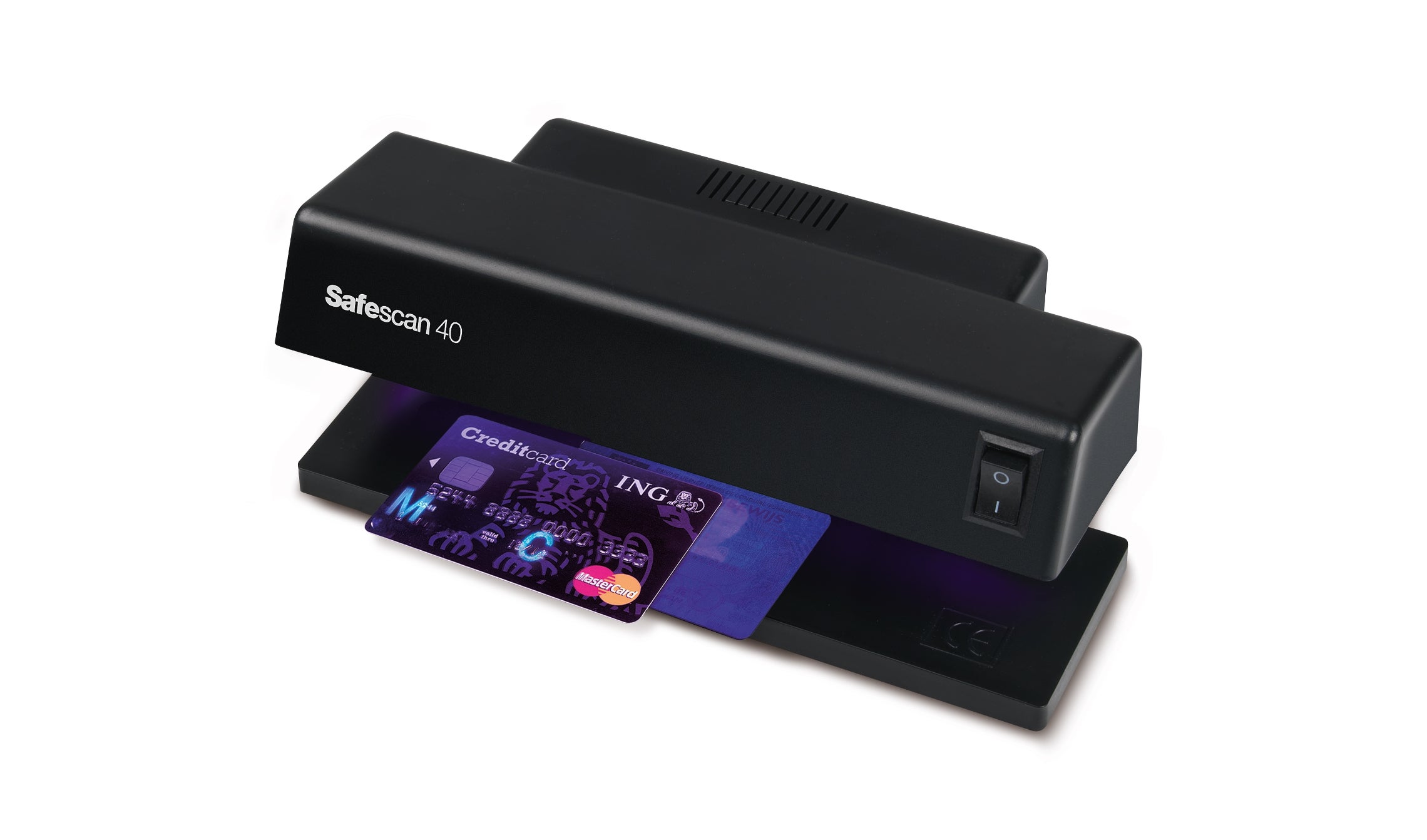 验证信用卡及驾驶执照上的紫外线鉴伪特征 safescan-40-creditcard-check