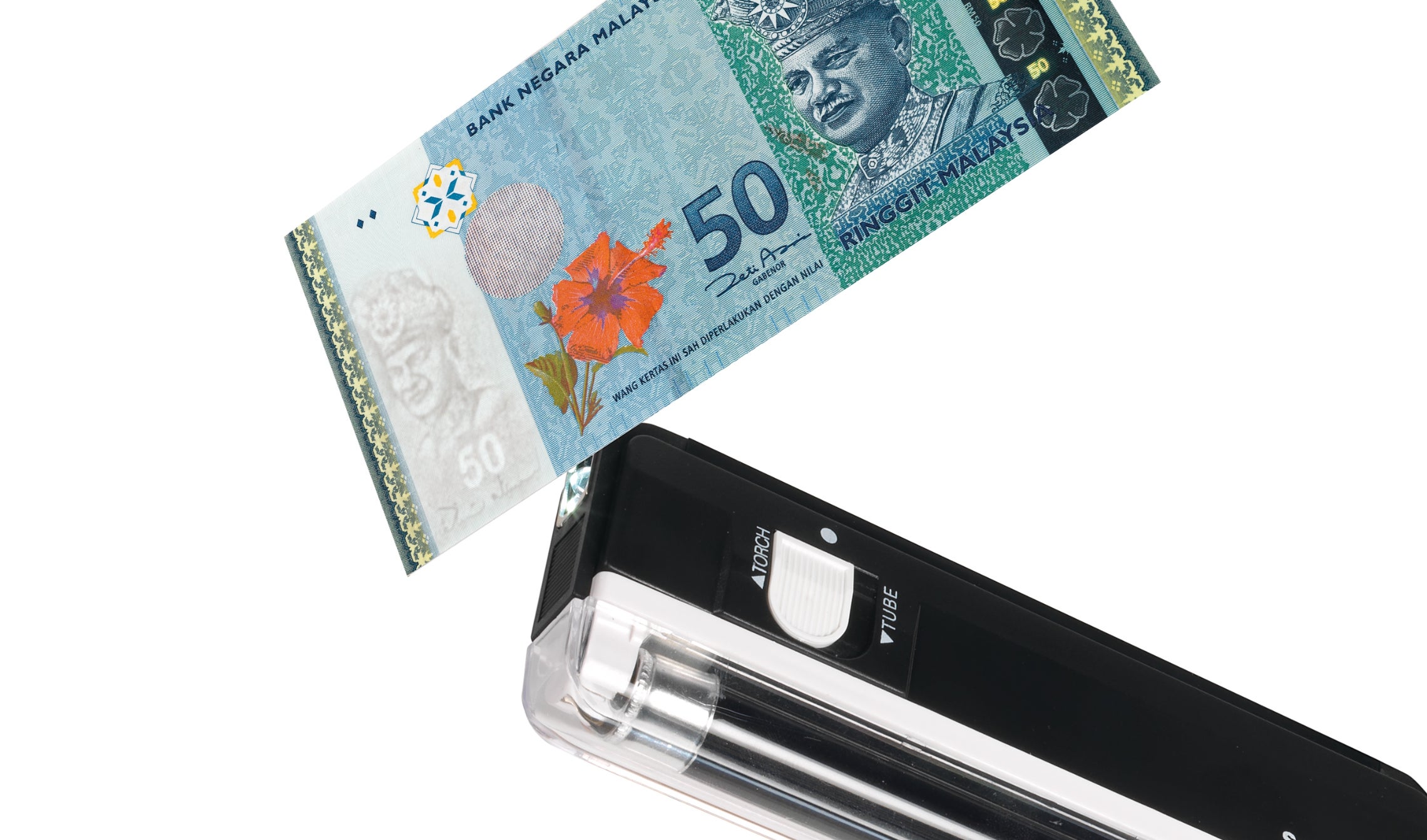 With integrated white light function to highlight the metallic thread, watermark and microprint of banknotes safescan-40h-watermark-detector