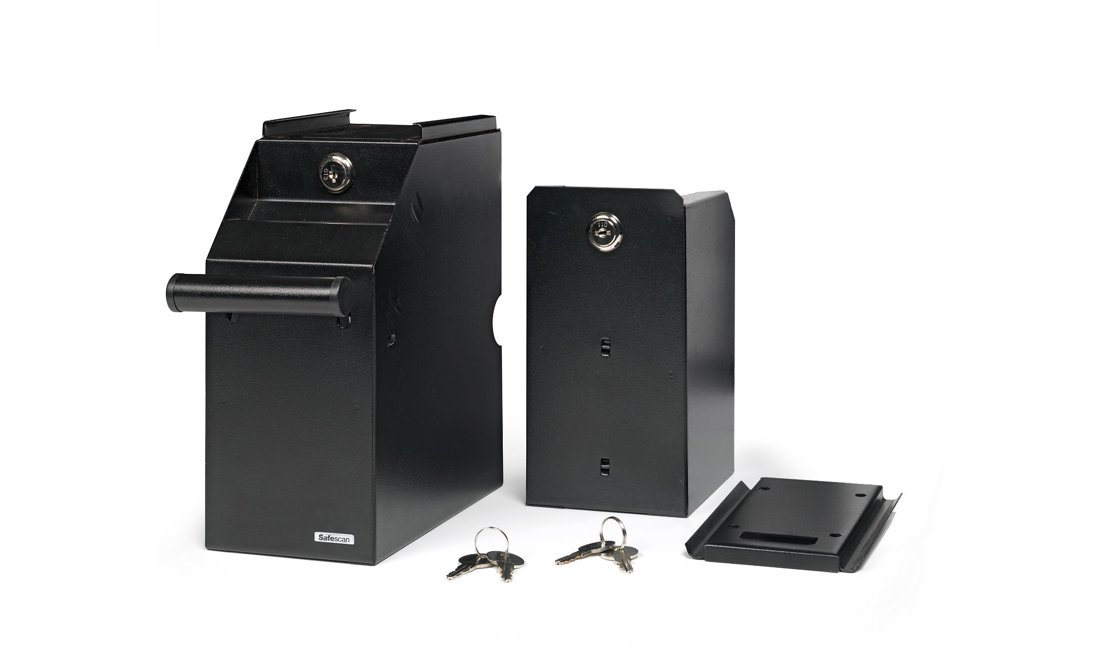 In the box: Safescan 4100 Black, Banknote casette, 2 keys to unlock casette, 2 keys to unlock safe, and mounting bracket safescan-4100b-in-the-box