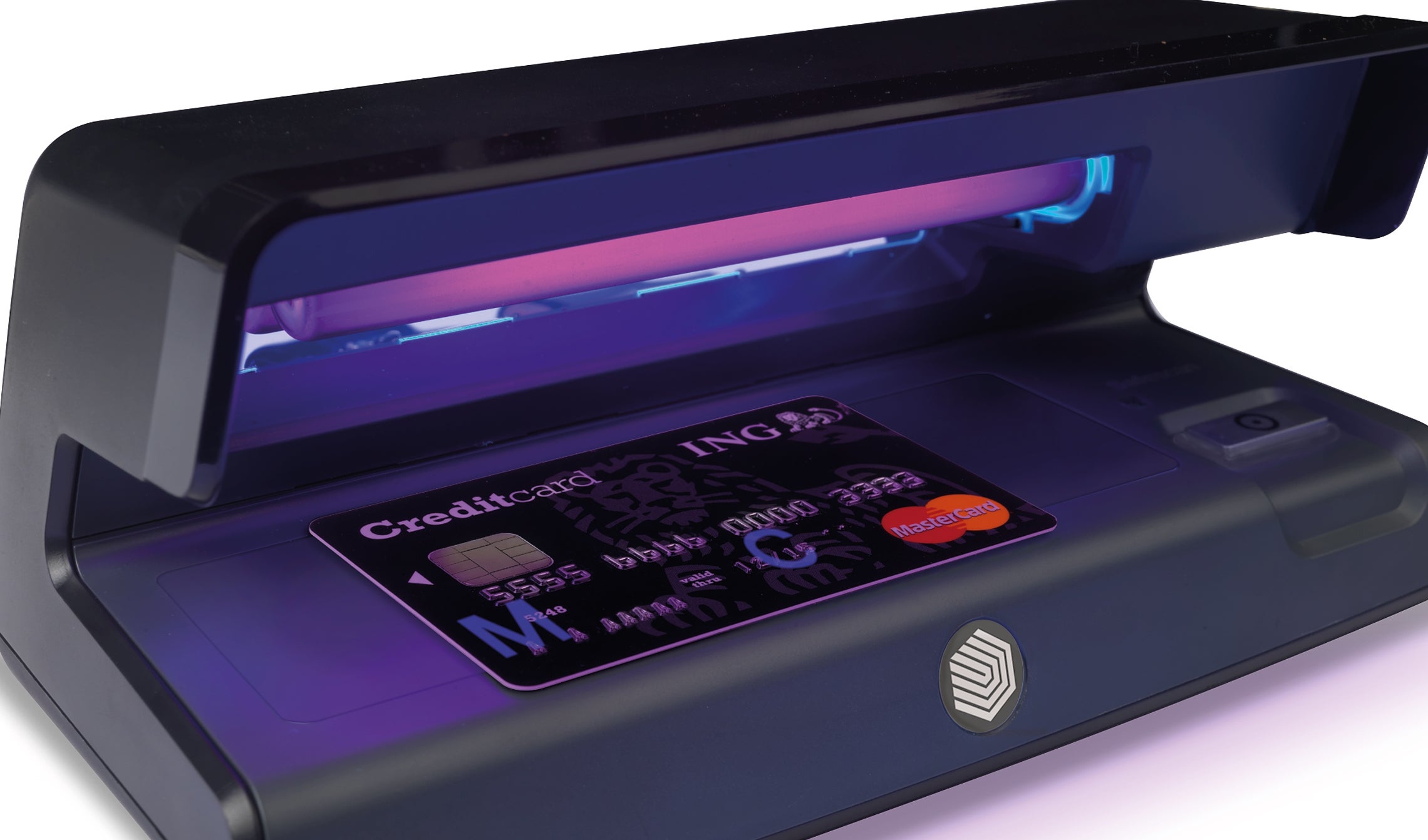 Verifies UV features of credit cards safescan-50-uv-money-detector