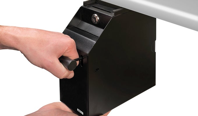 Easy mounting out of sight under the cash desk safescan-4100b-money-safe