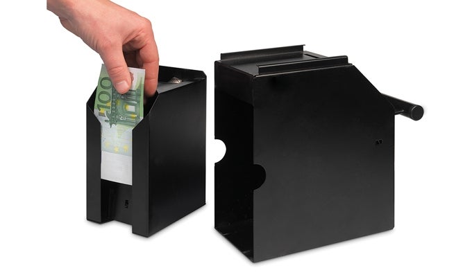 Banknotes are neatly and jam-free stored safescan-4100b-banknote-safe