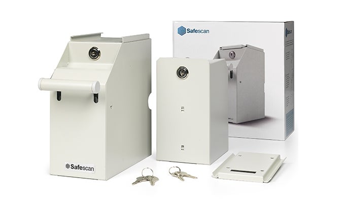 In the box: Safescan 4100 White, Banknote casette, 2 keys to unlock casette, 2 keys to unlock safe, and mounting bracket safescan-4100w-in-the-box