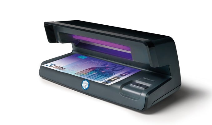 UV counterfeit detector with space-saving design safescan-50-uv-counterfeit-detector